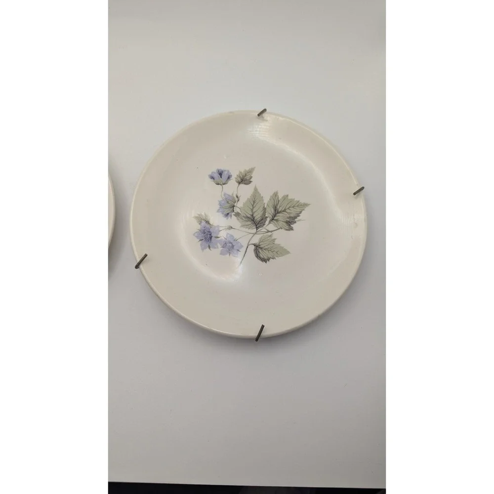 Edwin Knowles Milano Vintage‎ Purple Floral Plates Set of 2 with Hangers 6.25in